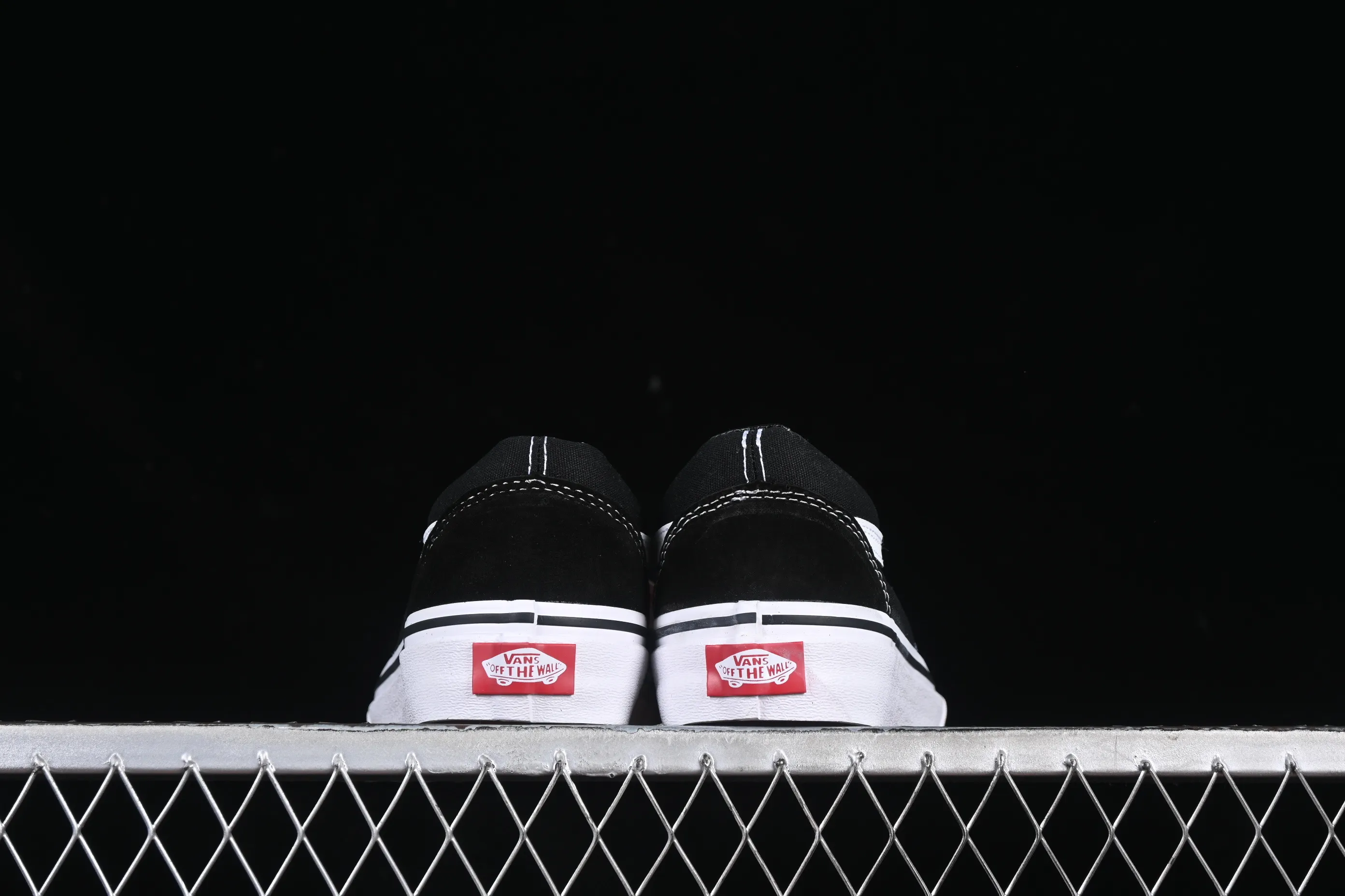 All categories Vans Vans series Vans Low Vans low-top Vans Premium Old Skool Vans official new VPS high-end branch line classic black and white low-top casual sneakers VN000ZD4Y28